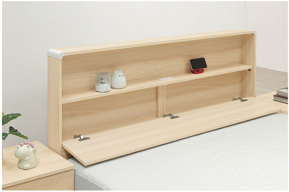 克萊兒優雅白5尺床頭片 2