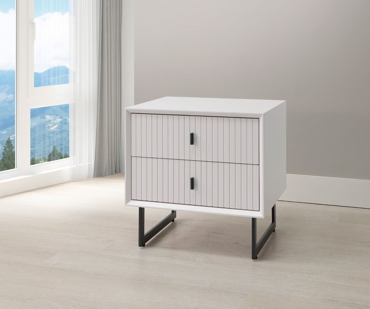 塔爾床頭櫃